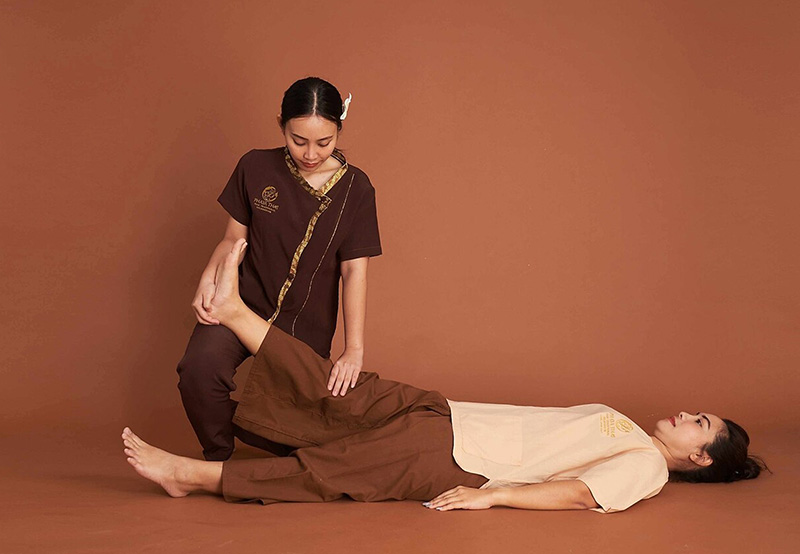 【Highly Effective!】Authentic Traditional Thai Massage 90min